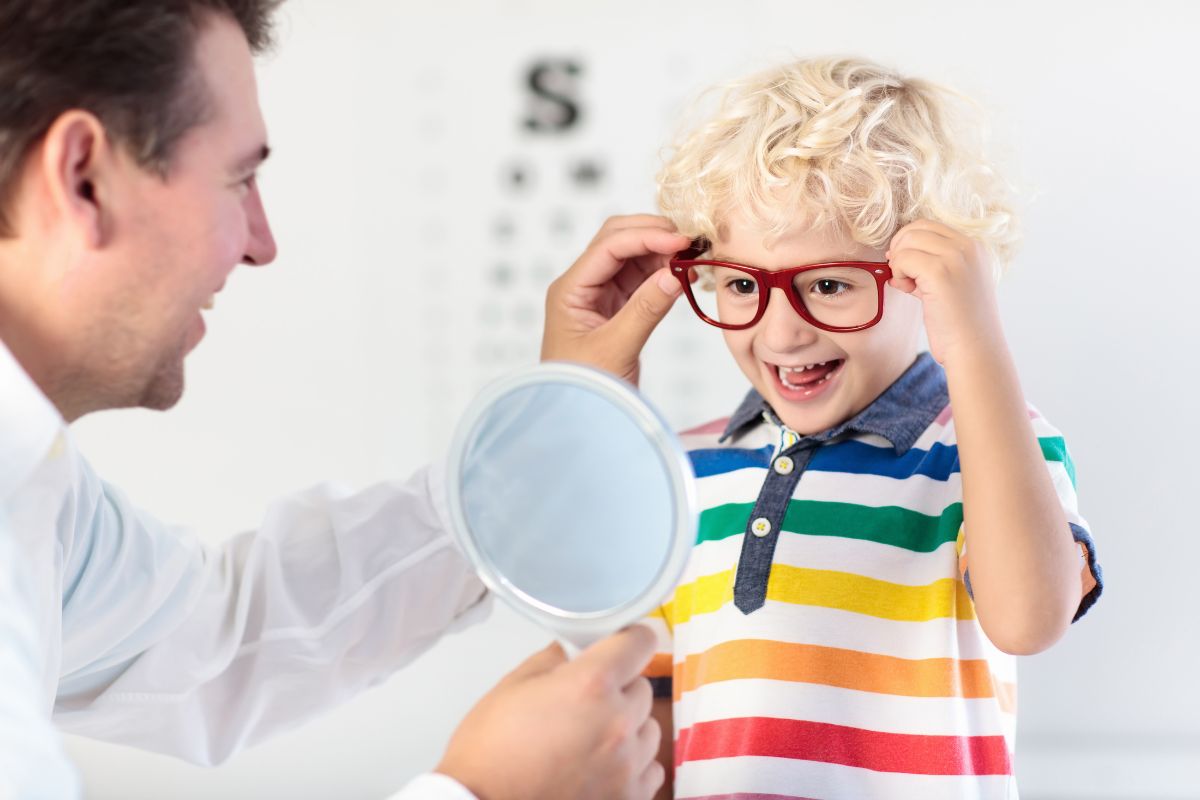 Lunettes enfant hypermetrope à la fare les oliviers